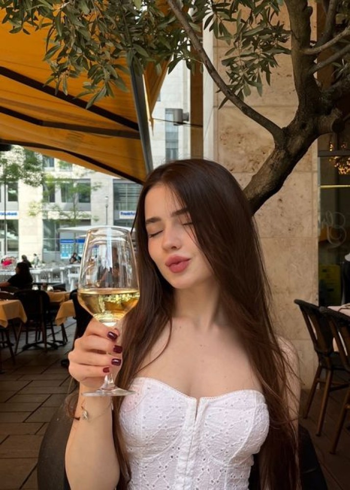 Индивидуалка Эля фото № 2 в городе Боровичи